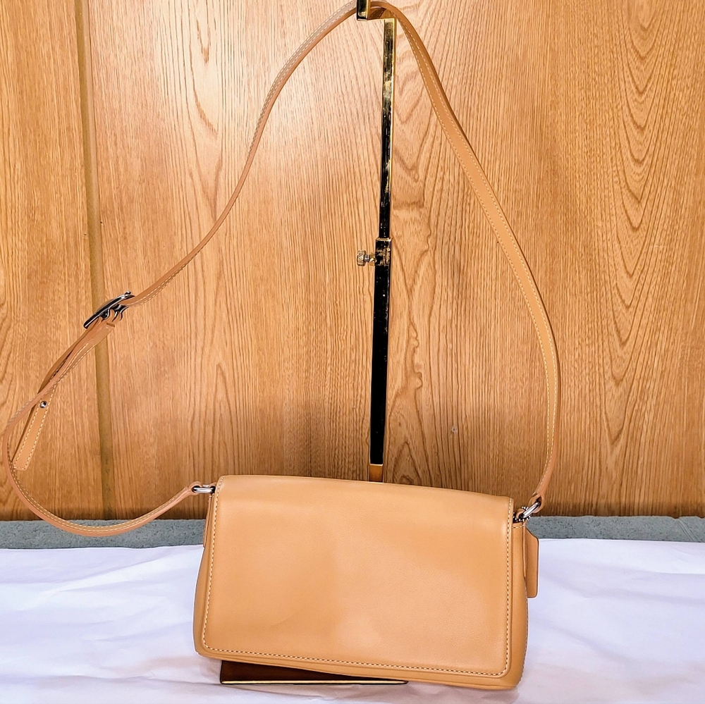 Vintage Coach Legacy West Demi Flap Bag  M23-9599 Saddle